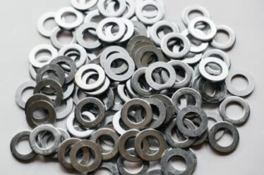 Comprar arruelas: guia completo para escolher o modelo certo para cada projeto